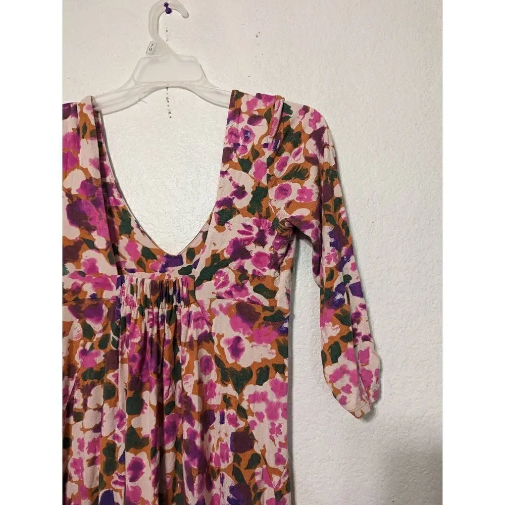 Cabi Women's Multi-color Floral V-neck Knee‎ Length Dress Pink Small Style 110